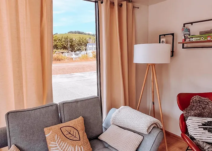 Lilly Hausboot Botel